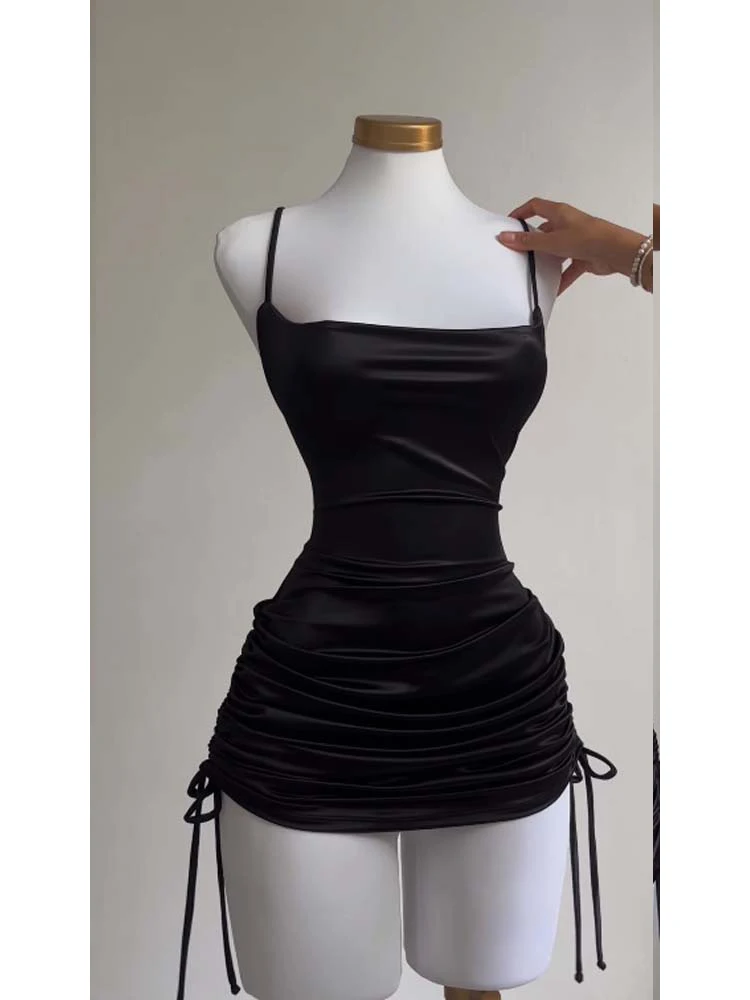 Lace-Up Backless Bodycon Dress - Image 4
