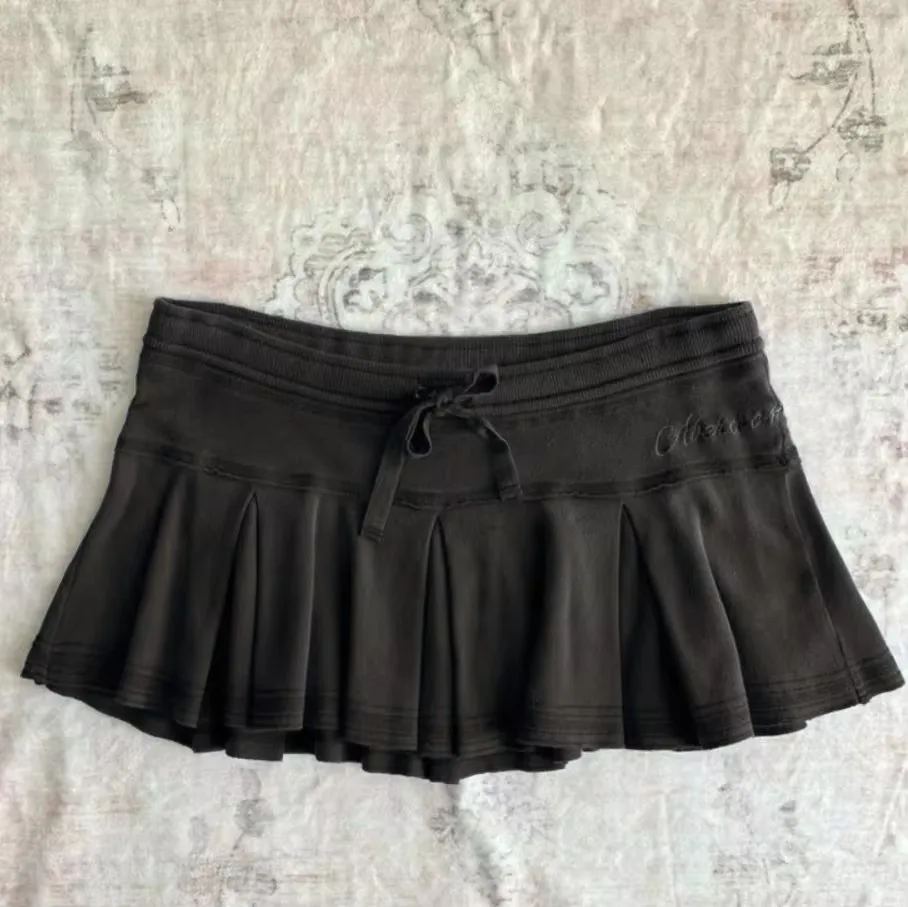 Goth Mesh-Lace Pleated Skirt - Image 2